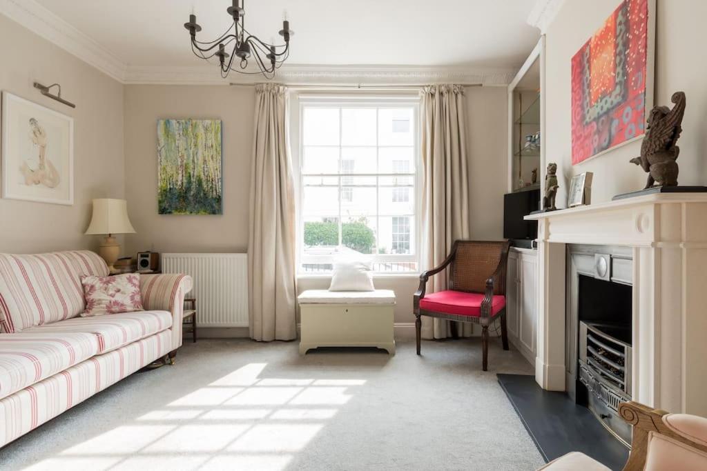 Four Bedroom Townhouse In Famous Suffolks Area Cheltenham Eksteriør bilde