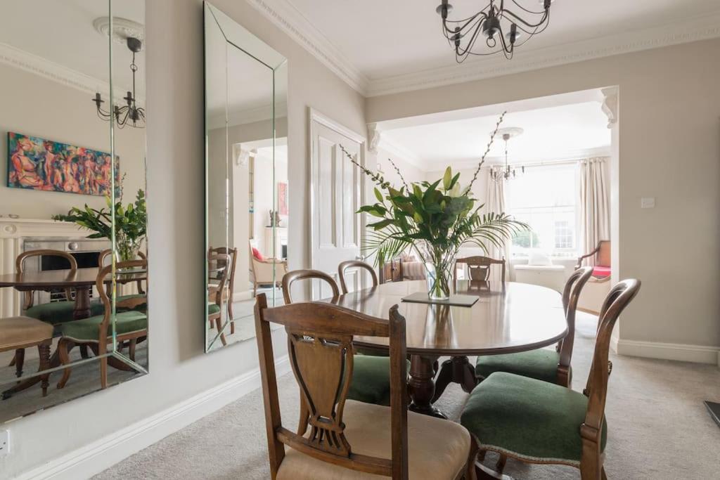 Four Bedroom Townhouse In Famous Suffolks Area Cheltenham Eksteriør bilde