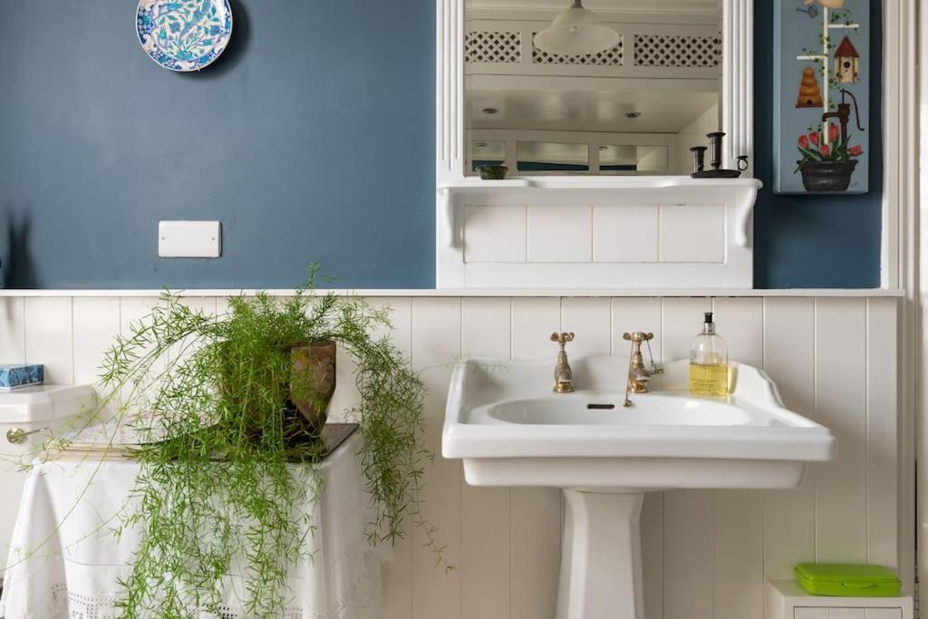 Four Bedroom Townhouse In Famous Suffolks Area Cheltenham Eksteriør bilde