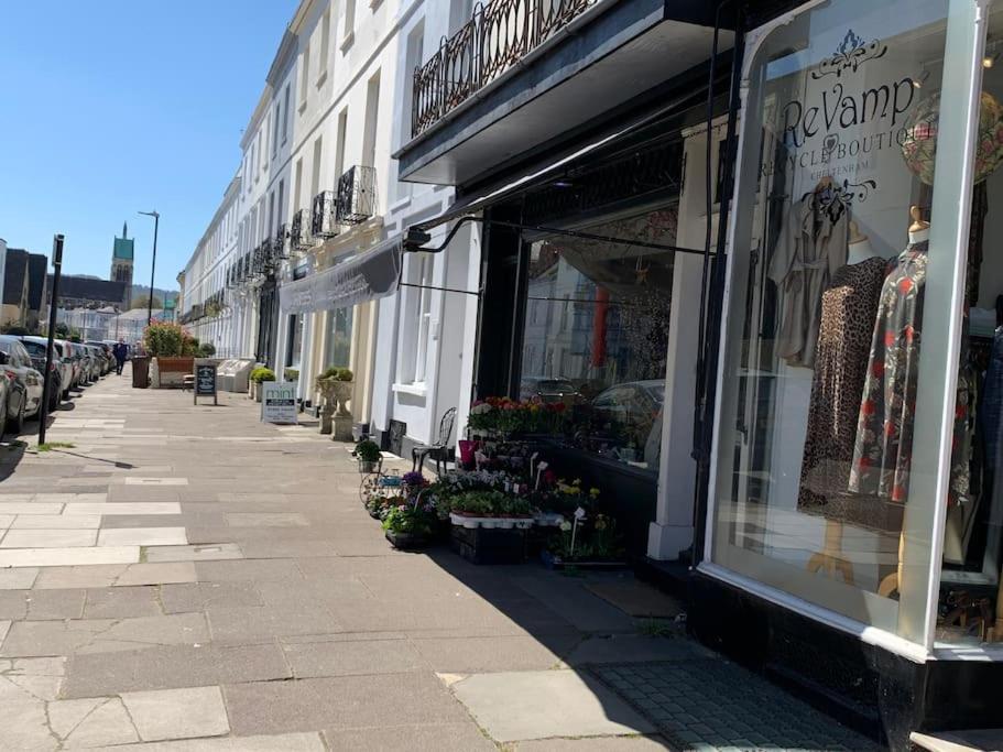 Four Bedroom Townhouse In Famous Suffolks Area Cheltenham Eksteriør bilde